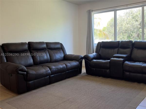 Malky, 365 NE 125th St #310, North Miami, Florida 33161, image 1