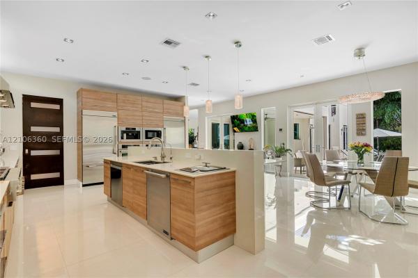 Coral Ridge Country Club, 2632 NE 35th Dr, Fort Lauderdale, Florida 33308, image 1