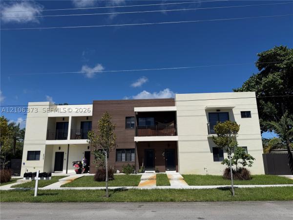 Hollywood Beach Gardens, 5927 Buchanan St #A-D, Hollywood, Florida 33021, image 1