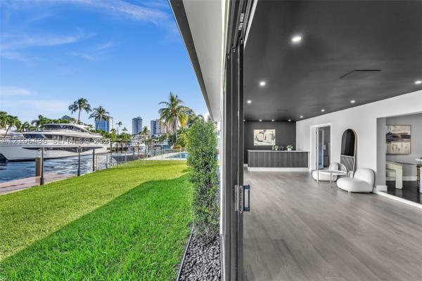 Palm Beach Isles, 1170 Fairview Ln, Riviera Beach, Florida 33404, image 1
