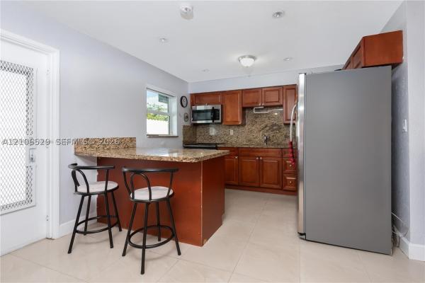 2800 NW 94th St, Unincorporated Dade County, Florida 33147, image 1