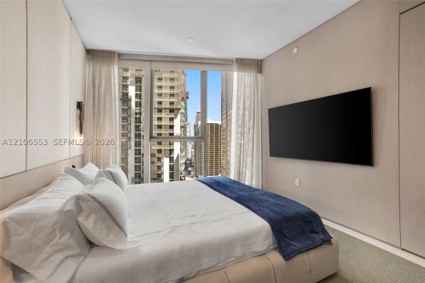 300 Biscayne Boulevard Way #3002E, Miami, Florida 33131, image 1