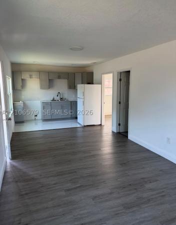 Little River Gardens, 421 NW 77th St, Miami, Florida 33150, image 1