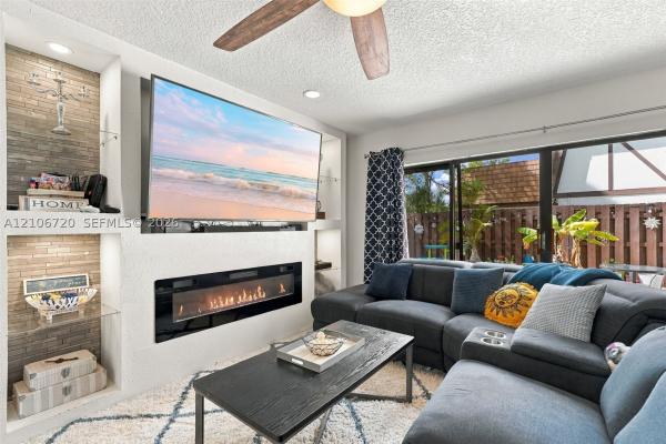 Weybridge Townhomes, 152 Weybridge Cir #C, Royal Palm Beach, Florida 33411, image 1