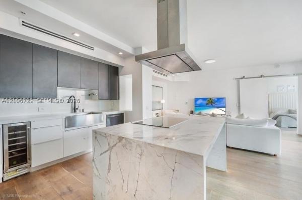 Platinum, 480 NE 30th St #1005, Miami, Florida 33137, image 1