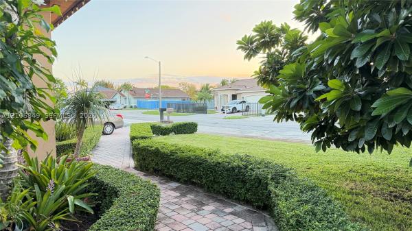 5165 SW 158th Ave, Unincorporated Dade County, Florida 33185, image 1