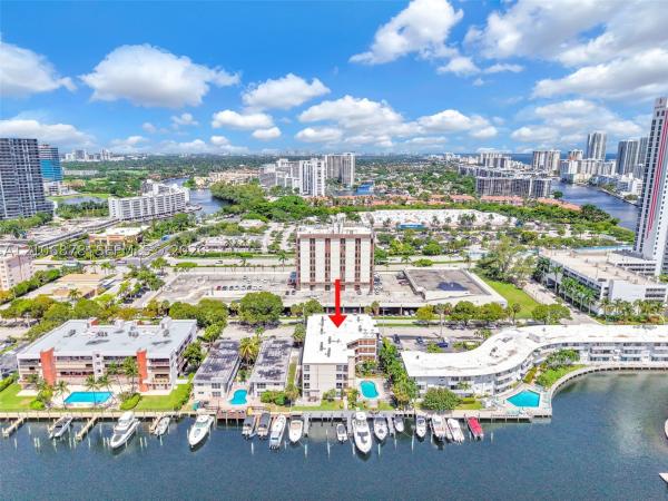 Bay Place, 2420 Diana Dr #306, Hallandale Beach, Florida 33009, image 1