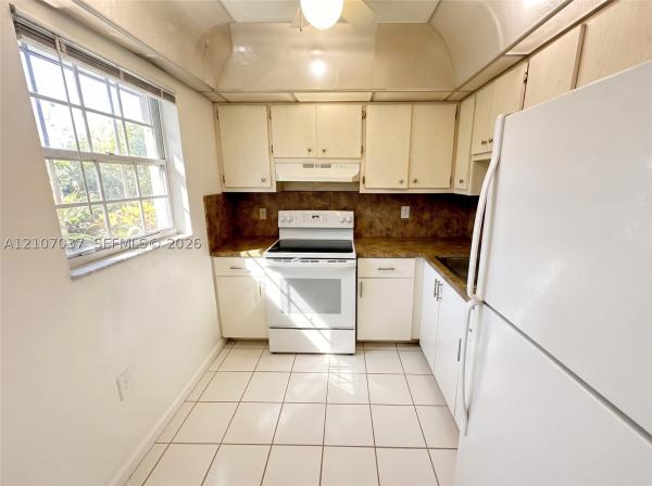 15600 NW 7th Ave #606, Unincorporated Dade County, Florida 33169, image 1