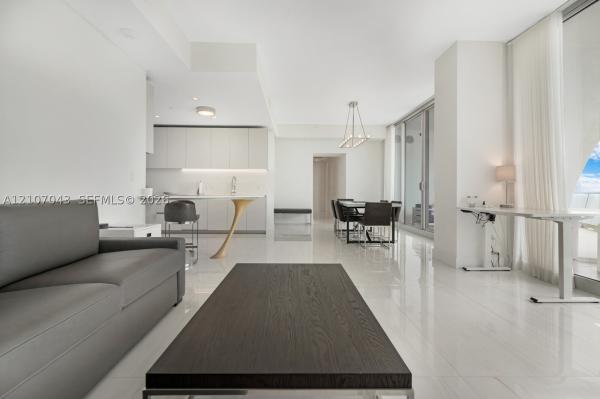 Jade Signature, 16901 Collins Ave #1402, Sunny Isles Beach, Florida 33160, image 1