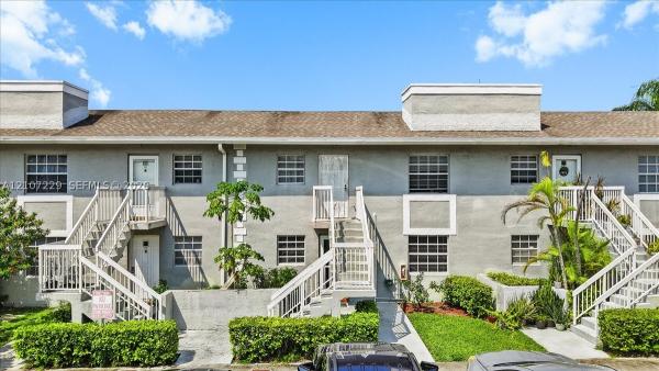 422 NE 210th Cir Ter #205-1, Unincorporated Dade County, Florida 33179, image 1