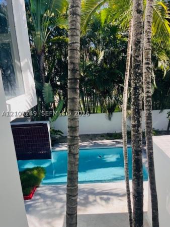 Tropical Isle Homes, 241 Harbor Dr, Key Biscayne, Florida 33149, image 1
