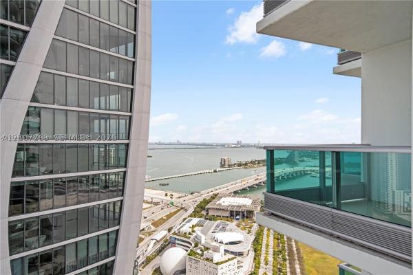 900 Biscayne Bay, 900 Biscayne Blvd #4010, Miami, Florida 33132, image 1