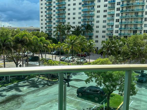 Oceanview B, 19380 Collins Ave #321, Sunny Isles Beach, Florida 33160, image 1