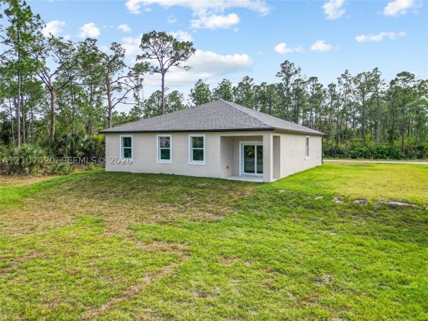 566 Woodview Dr, Lehigh Acres, Florida 33972, image 1