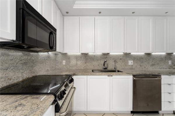 Casa Del Mar, 881 Ocean Dr #13H, Key Biscayne, Florida 33149, image 1