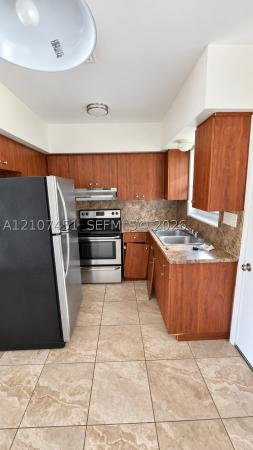 South Middle River, 1505 NW 7th Ave, Fort Lauderdale, Florida 33311, image 1