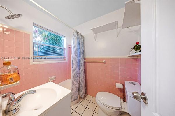 Seven Seas, 917 NE 16th Ter, Fort Lauderdale, Florida 33304, image 1