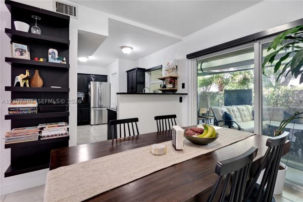 Rittenhouse Square, 6217 SW 78th St #2B, South Miami, Florida 33143, image 1