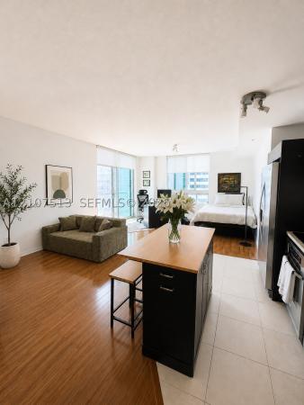 Quantum On The Bay, 1900 N Bayshore Dr #3005, Miami, Florida 33132, image 1