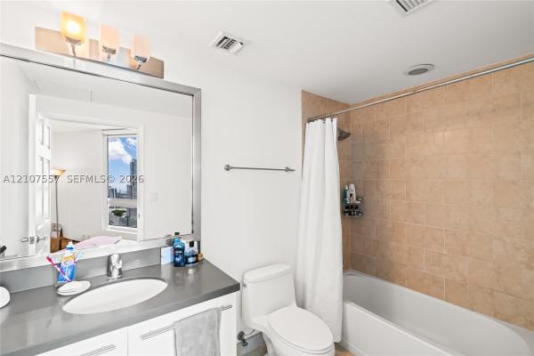 The Ivy At Riverfront, 90 SW 3rd St #3504, Miami, Florida 33130, image 1