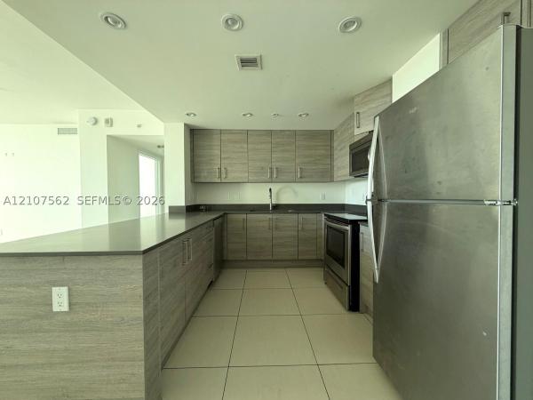 Treasure Island, 7525 E Treasure Dr #1010, North Bay Village, Florida 33141, image 1