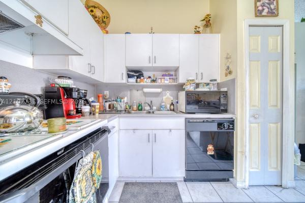 15739 SW 85th St, Unincorporated Dade County, Florida 33193, image 1