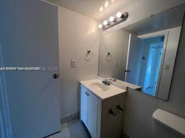 Woodside, 16950 W Dixie Hwy #A129, North Miami Beach, Florida 33160, image 1