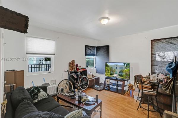 Villa Mara, 1027 Euclid Ave #7, Miami Beach, Florida 33139, image 1