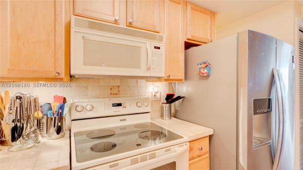 The Royal Club, 2457 Collins Ave #1501, Miami Beach, Florida 33140, image 1