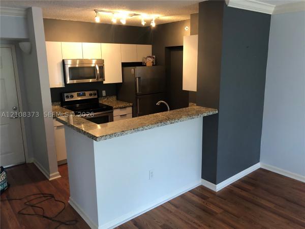 Regent Park At Young Circle, 1900 Van Buren St #411B, Hollywood, Florida 33020, image 1