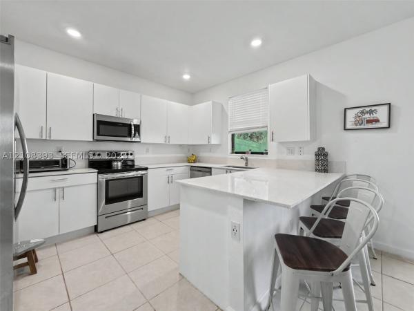 Viewpoint At Vista Lago, 20374 NW 4th Path, Miami Gardens, Florida 33169, image 1