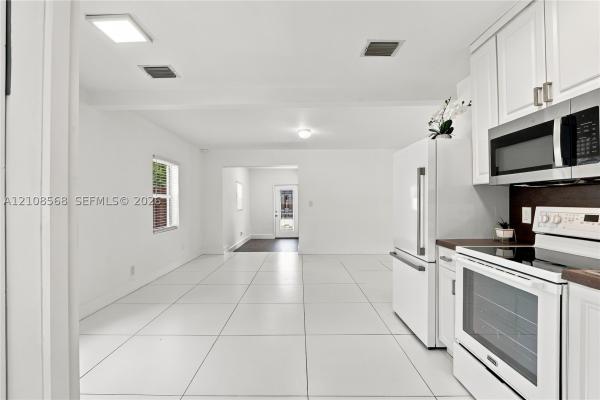 South Middle River, 1229 NW 1st Ave, Fort Lauderdale, Florida 33311, image 1