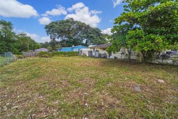 2455 NW 55th St, Unincorporated Dade County, Florida 33142, image 1