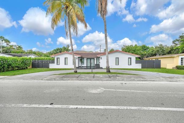 20220 Highland Lakes Blvd, Unincorporated Dade County, Florida 33179, image 1