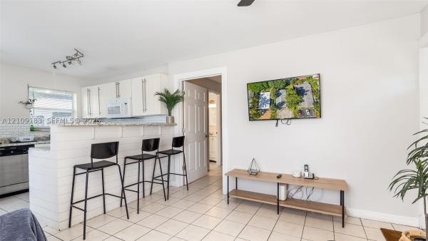 Lauderdale Park, 1009 NE 17th Ct, Fort Lauderdale, Florida 33305, image 1