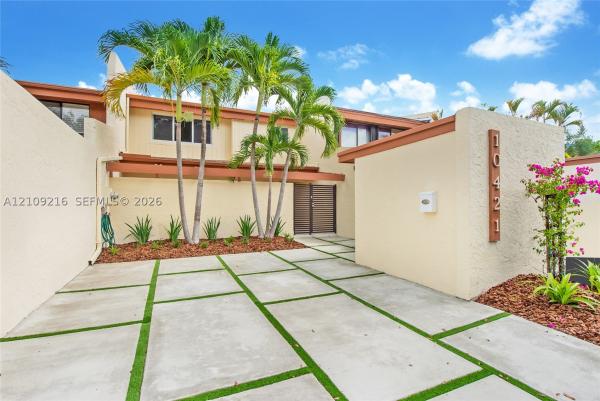 10421 SW 76th St, Unincorporated Dade County, Florida 33173, image 1