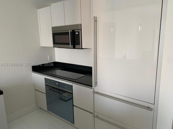 1010 Brickell, 1010 Brickell Ave #3704, Miami, Florida 33131, image 1