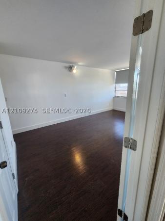 Villa Bay Vista, 2016 Bay Dr #304, Miami Beach, Florida 33141, image 1
