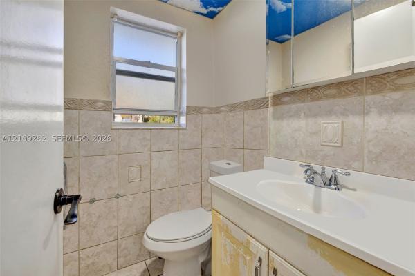 Yacht Harbor Apartments, 2200 Diana Dr #111, Hallandale Beach, Florida 33009, image 1