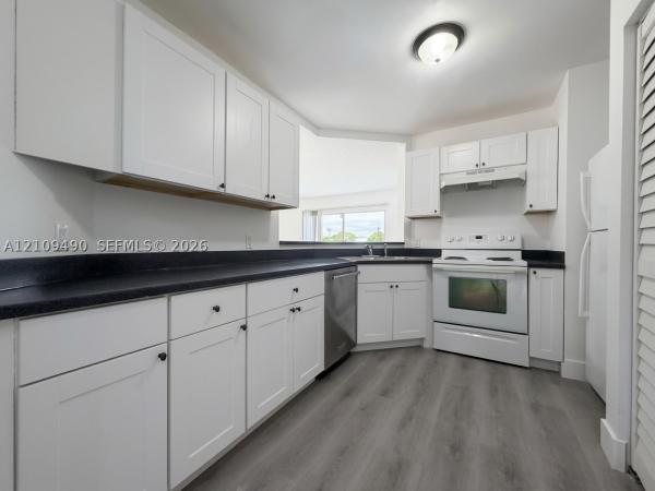 Summer Lake At Three Lakes, 3433 NW 44th St #108, Oakland Park, Florida 33309, image 1