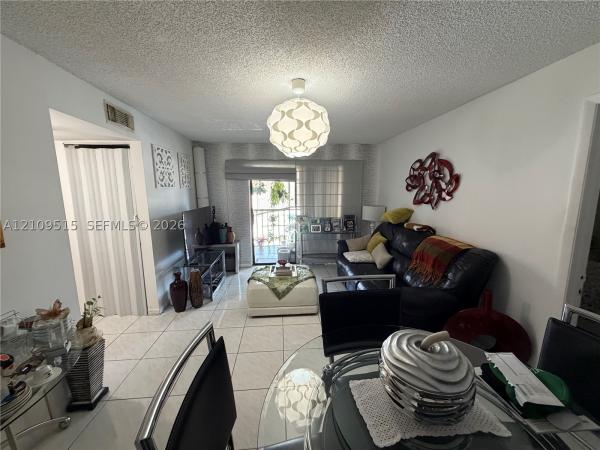9714 Hammocks Blvd #201-29, Unincorporated Dade County, Florida 33196, image 1