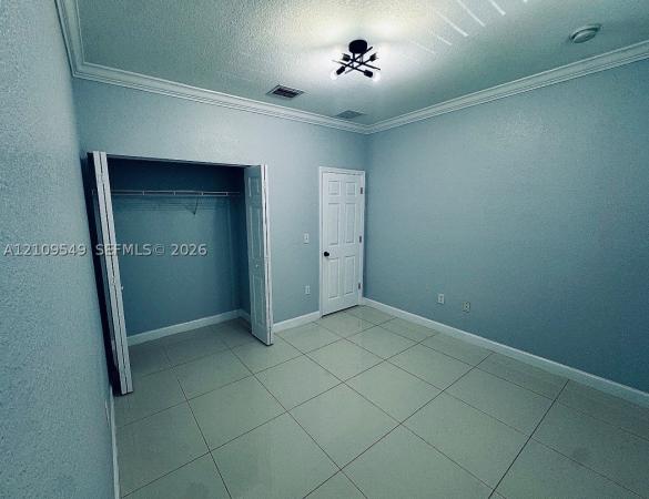 1035 NE 207th Ter, Unincorporated Dade County, Florida 33179, image 1