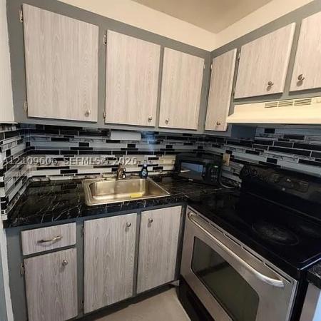 Georgian Courts, 1851 NE 62nd St #610, Fort Lauderdale, Florida 33308, image 1