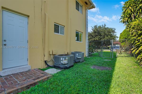 463 Florida Blvd, Unincorporated Dade County, Florida 33144, image 1