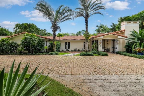 Bay Point, 4100 Bay Point Rd, Miami, Florida 33137, image 1