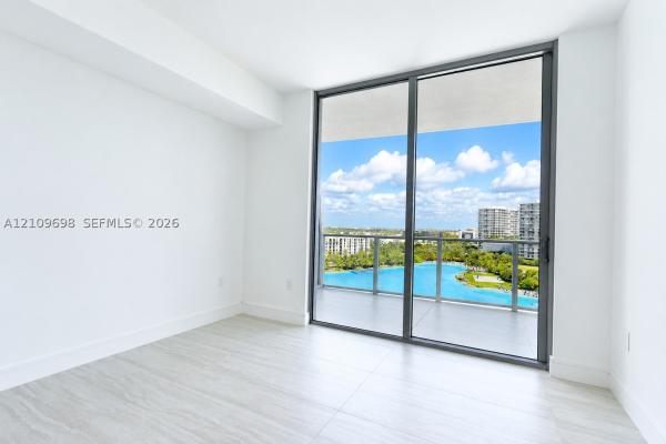 2411 Laguna Cir #810, North Miami, Florida 33181, image 1