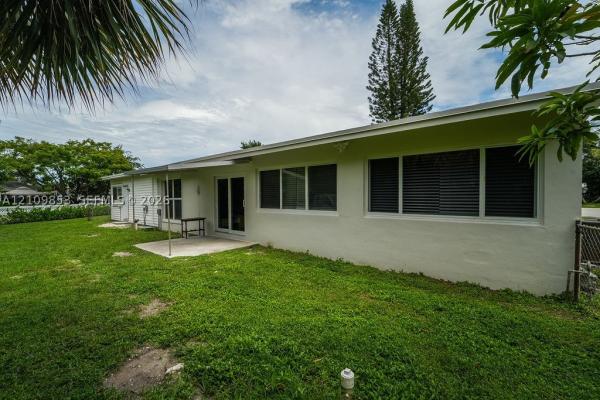 North Palm Beach Village, 800 Alamanda Dr, North Palm Beach, Florida 33408, image 1