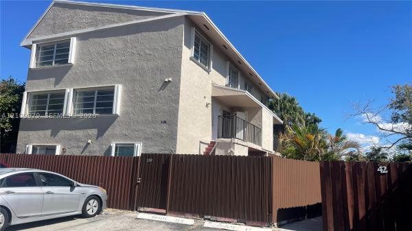 15675 SW 82nd Circle Ln #310, Unincorporated Dade County, Florida 33193, image 1