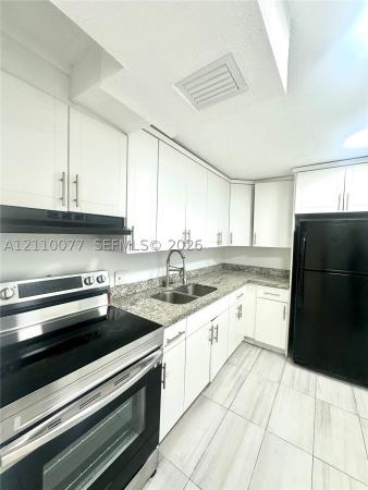 447 NE 195th St #214, Unincorporated Dade County, Florida 33179, image 1