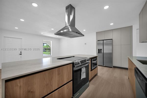 10741 SW 165th St, Unincorporated Dade County, Florida 33157, image 1